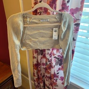 Abercrombie & Fitch Shrug, size Medium